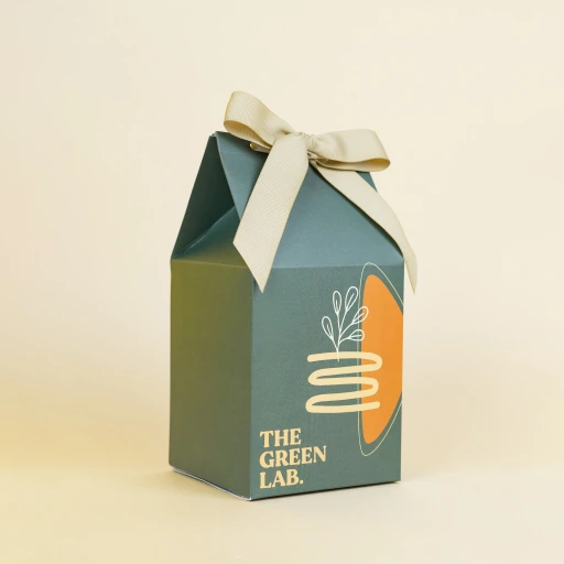 Cartón de Leche personalizado con lazo, diseño The Green Lab